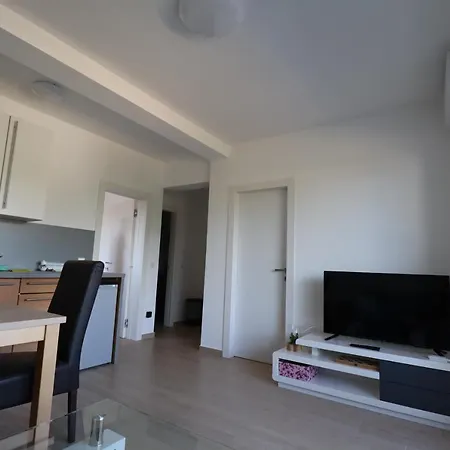 Apartman - Dani *