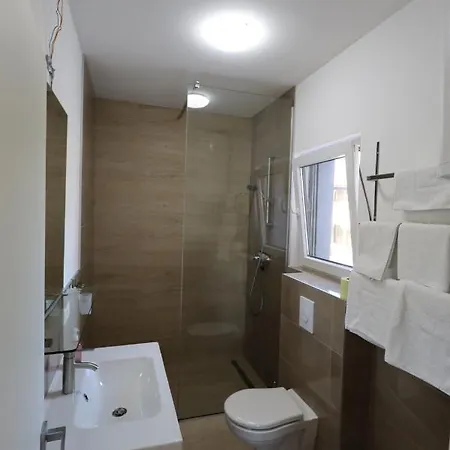 - Dani Apartamento Medulin