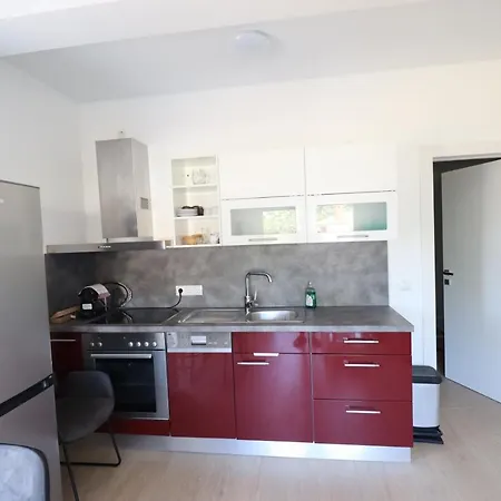 Apartment - Dani Medulin